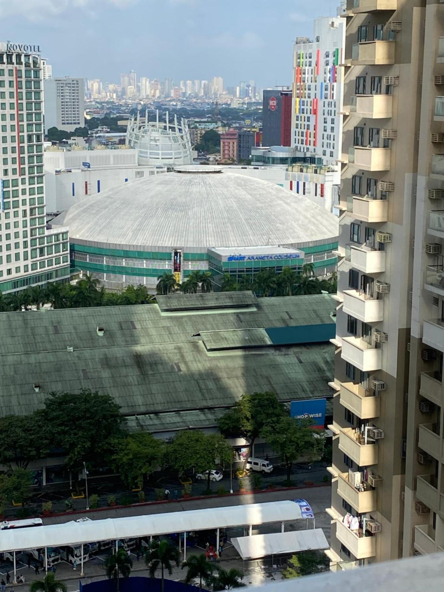 Frost At Manhattan Heights Towerb Manila Exterior foto