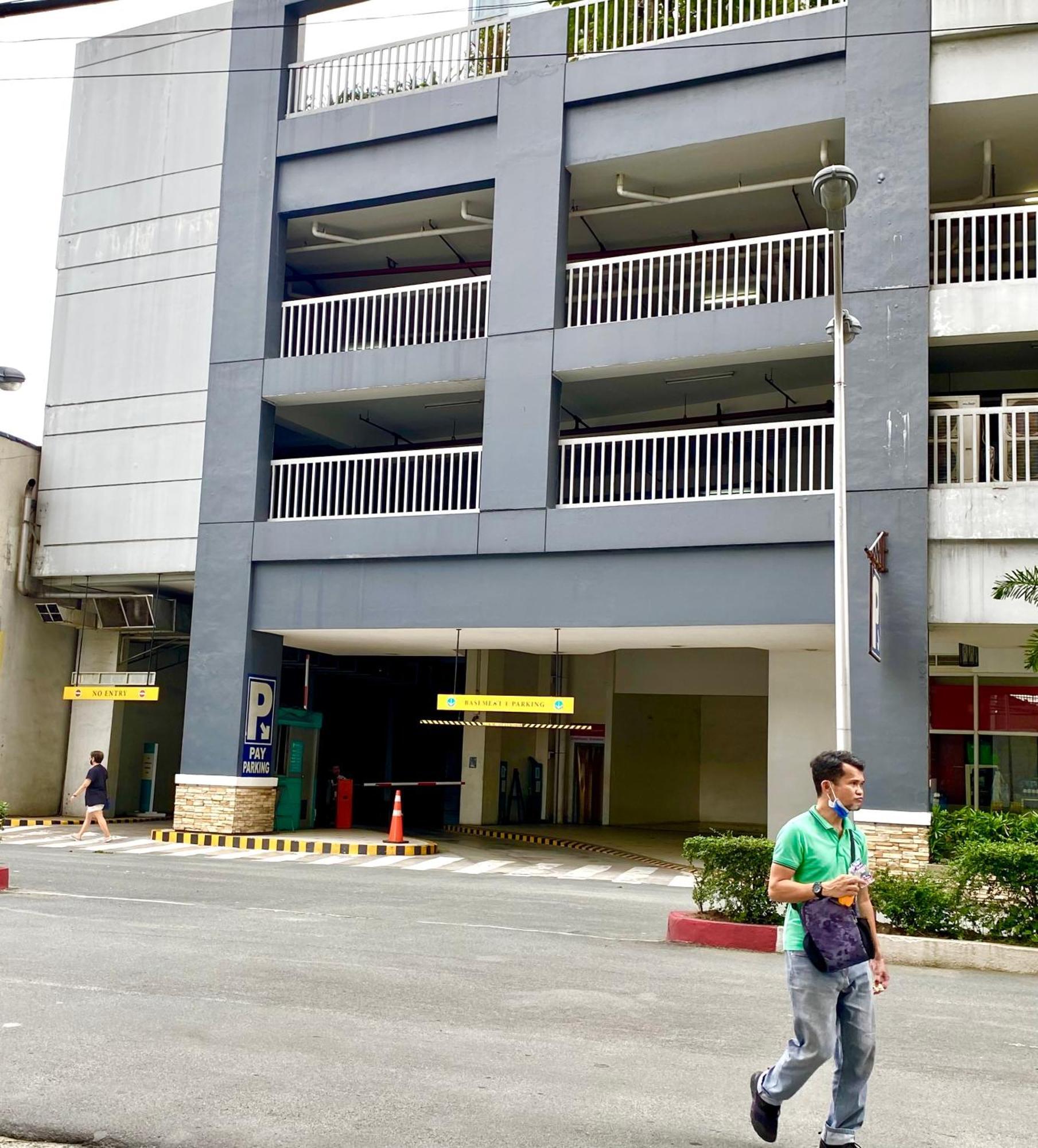 Frost At Manhattan Heights Towerb Manila Exterior foto